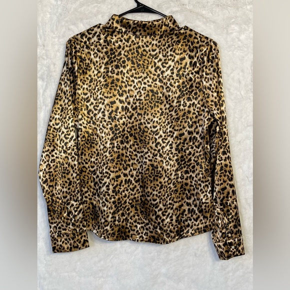 NWT Sweet Rain Womens Animal Leppard Print Business Pearl Button Blouse Med - Picture 3 of 11